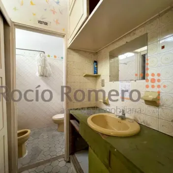 #2488 - Casa en arriendo en Cúcuta de 327m², 7 habitaciones y 2 parqueaderos - 17