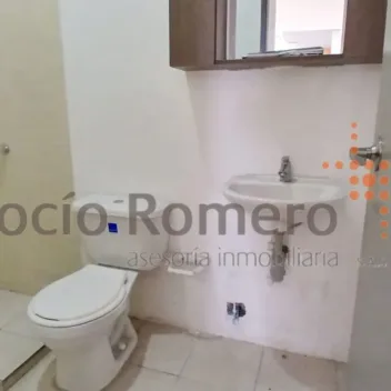 #2493 - Casa en arriendo en Cúcuta de 373m², 9 habitaciones y 2 parqueaderos - 12
