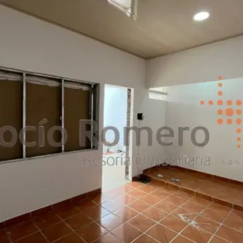 #2493 - Casa en arriendo en Cúcuta de 373m², 9 habitaciones y 2 parqueaderos - 15