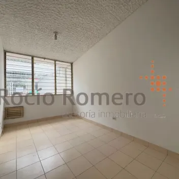 #2524 - Casa en venta en Cúcuta de 322m², 6 habitaciones y 4 parqueaderos - 6