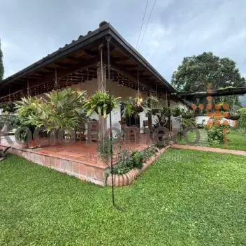 #2536 - Casa en conjunto cerrado en venta en Chinácota de 500m² y 4 habitaciones - 1