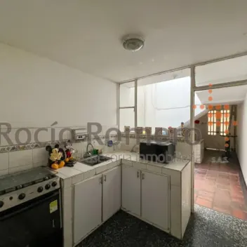 #2541 - Casa en venta en Cúcuta de 327m², 7 habitaciones y 2 parqueaderos - 12