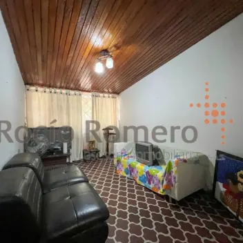 #2541 - Casa en venta en Cúcuta de 327m², 7 habitaciones y 2 parqueaderos - 8
