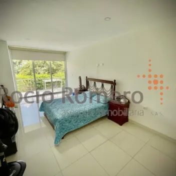 #2545 - Casa en conjunto cerrado en venta en  de 470m², 4 habitaciones y 4 parqueaderos - 20