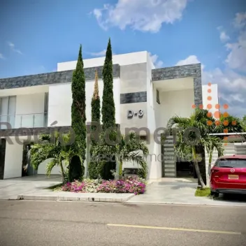 #2545 - Casa en conjunto cerrado en venta en  de 470m², 4 habitaciones y 4 parqueaderos - 2