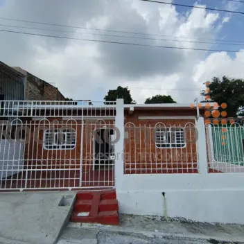 #2550 - Casa en venta en Cúcuta de 194m², 4 habitaciones y 1 parqueadero - 1