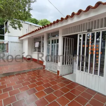 #2551 - Casa en venta en Cúcuta de 190m², 5 habitaciones y 1 parqueadero - 2