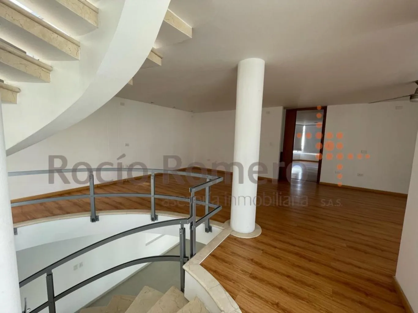 #136 - Casa en conjunto cerrado en Cúcuta en venta de 300m², 3 habitaciones y 2 parqueaderos - 24