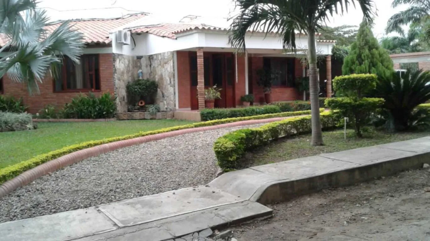 #297 - Casa en conjunto cerrado en Villa Del Rosario en venta de 320m², 4 habitaciones y 4 parqueaderos - 2