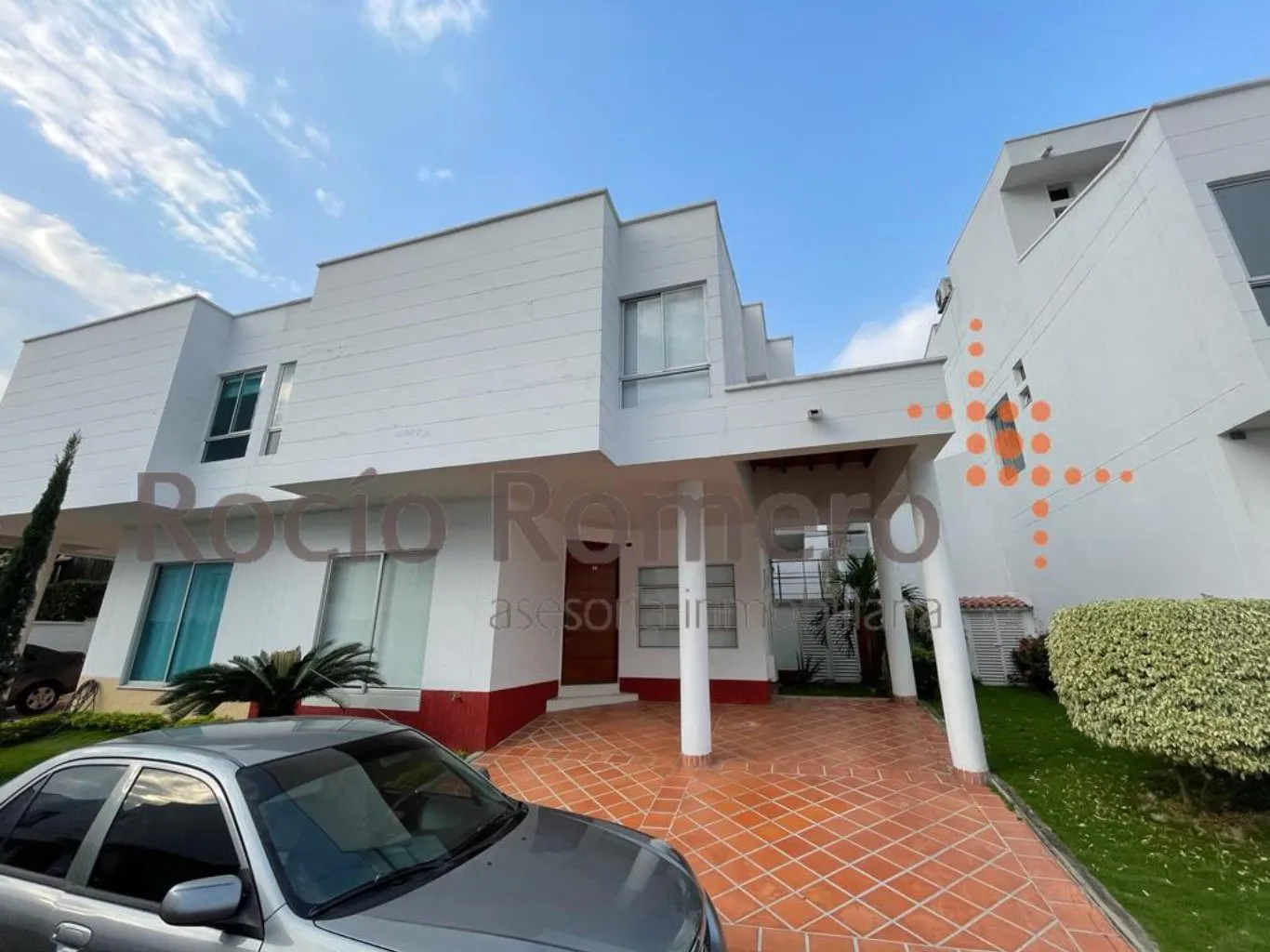 #302 - Casa en conjunto cerrado en Los Patios en venta de 205m², 3 habitaciones y 2 parqueaderos - 1