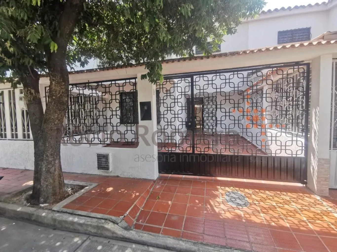 #323 - Casa en Cúcuta en venta de 200m², 3 habitaciones y 1 parqueadero - 2