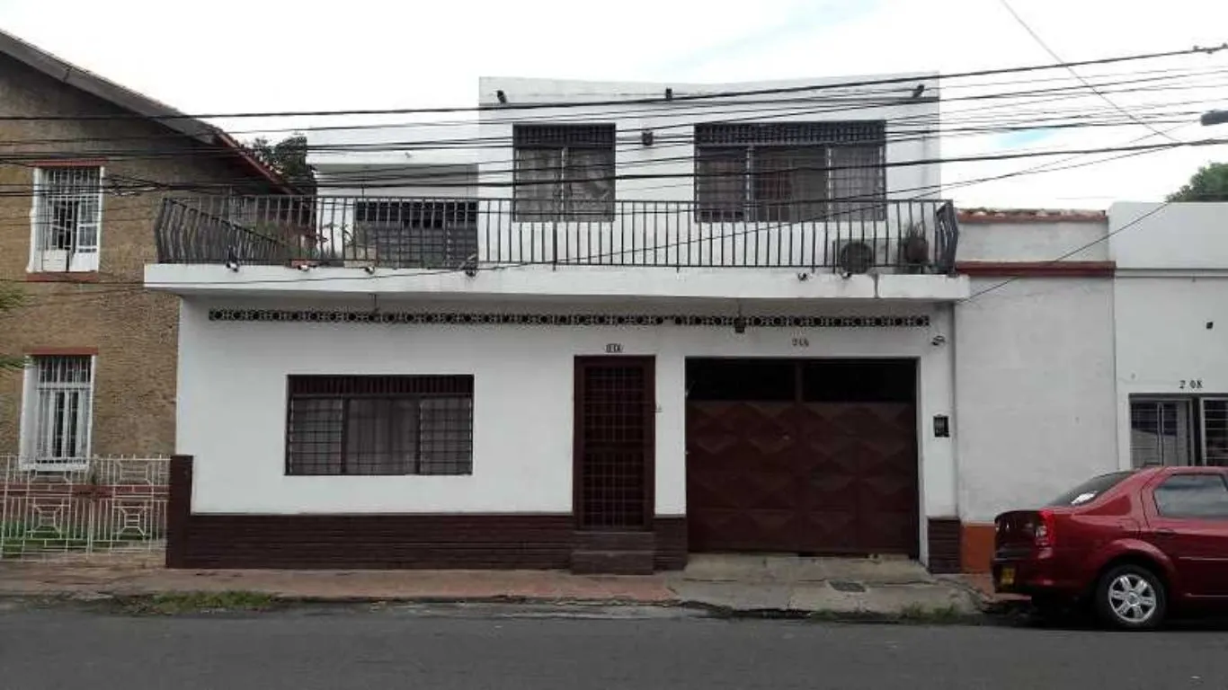 #324 - Casa en Cúcuta en venta de 280m², 5 habitaciones y 1 parqueadero - 1