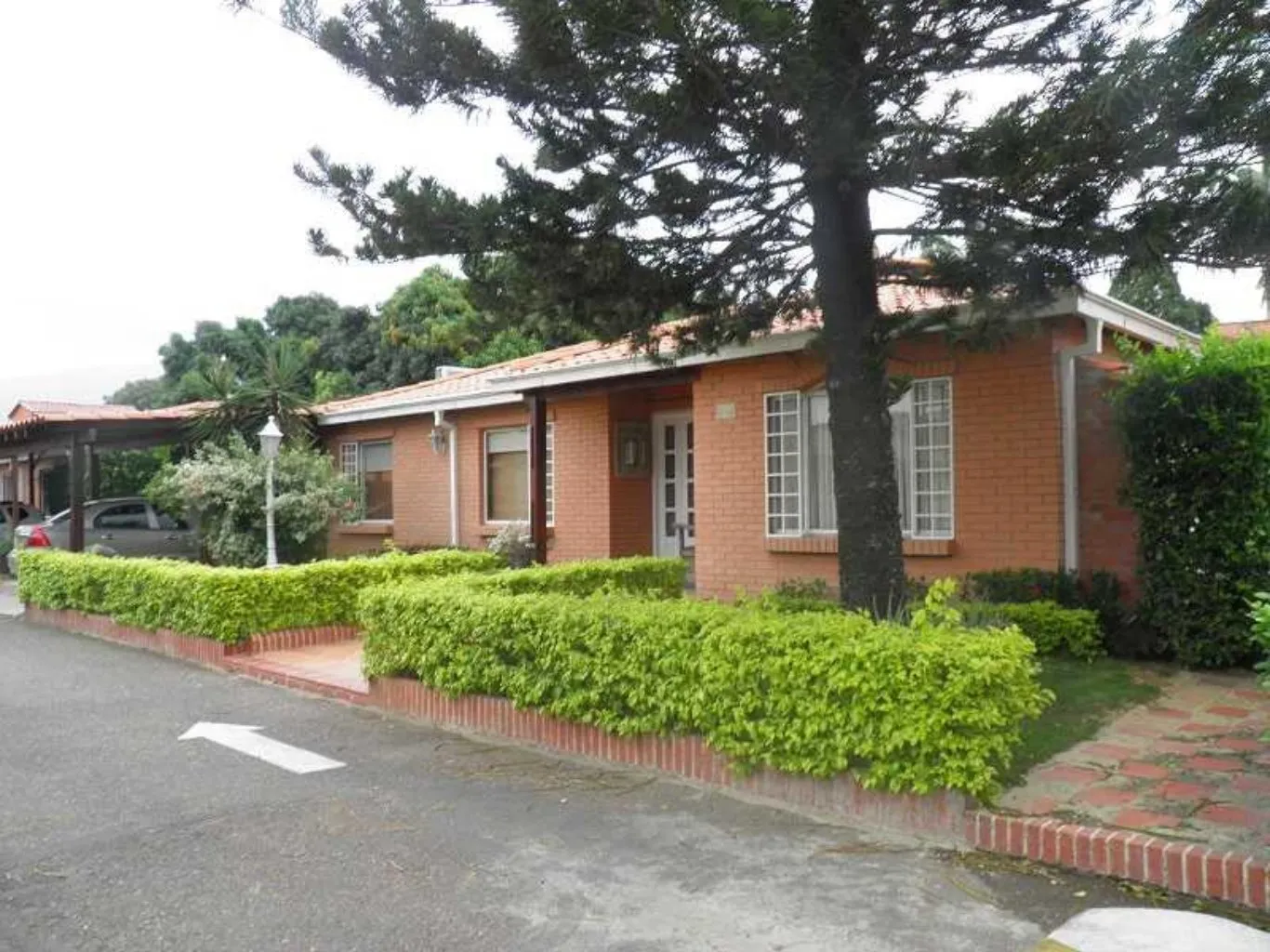 #334 - Casa en conjunto cerrado en Cúcuta en venta de 370m², 3 habitaciones y 2 parqueaderos - 2