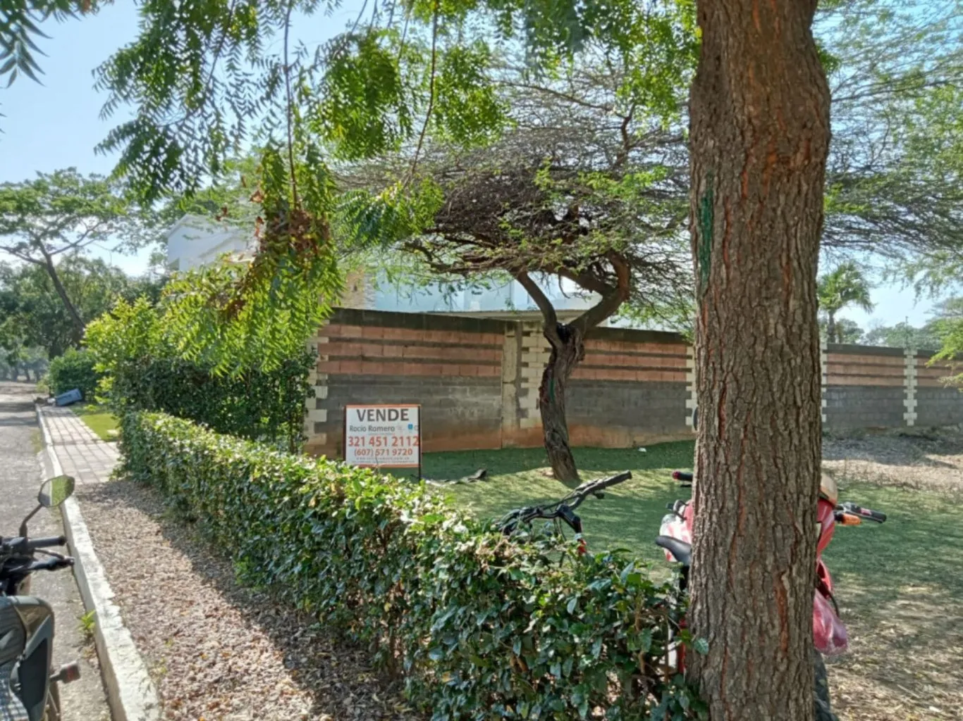 #387 - Lote en conjunto cerrado en San Pedro en venta de 896m² - 5