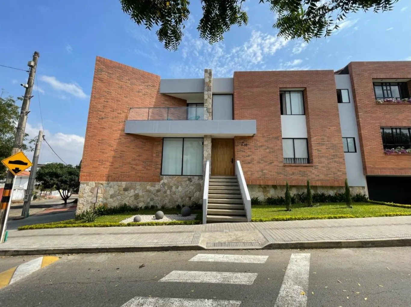 #393 - Casa en Cúcuta en venta de 359m², 3 habitaciones y 2 parqueaderos - 1