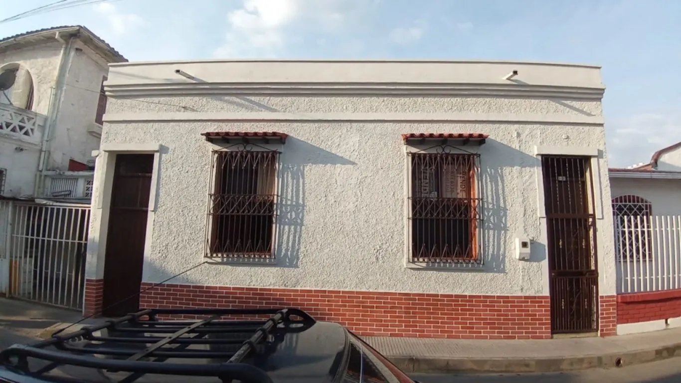 #410 - Casa en Cúcuta en venta de 200m², 4 habitaciones - 1