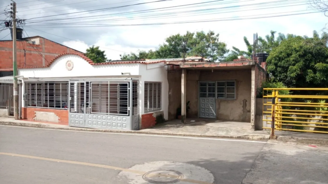 #416 - Casa en Los Patios en venta de 100m², 3 habitaciones y 1 parqueadero - 2