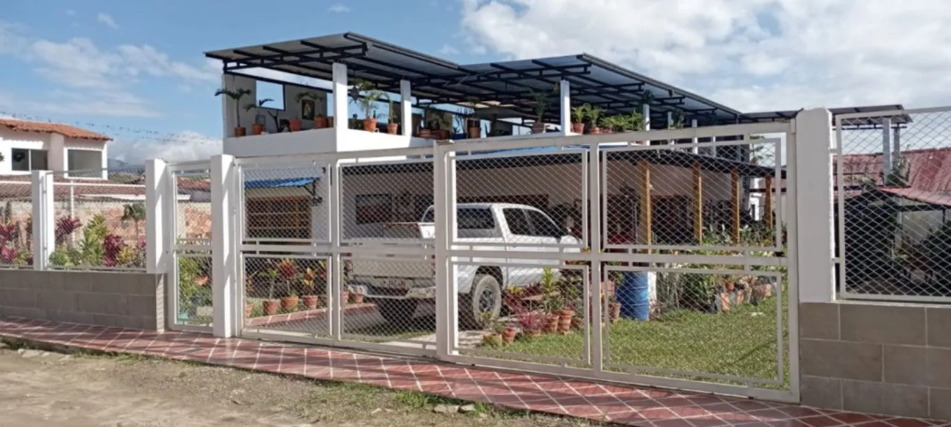 #459 - Casa en Chinácota en venta de 398m², 4 habitaciones y 2 parqueaderos - 1