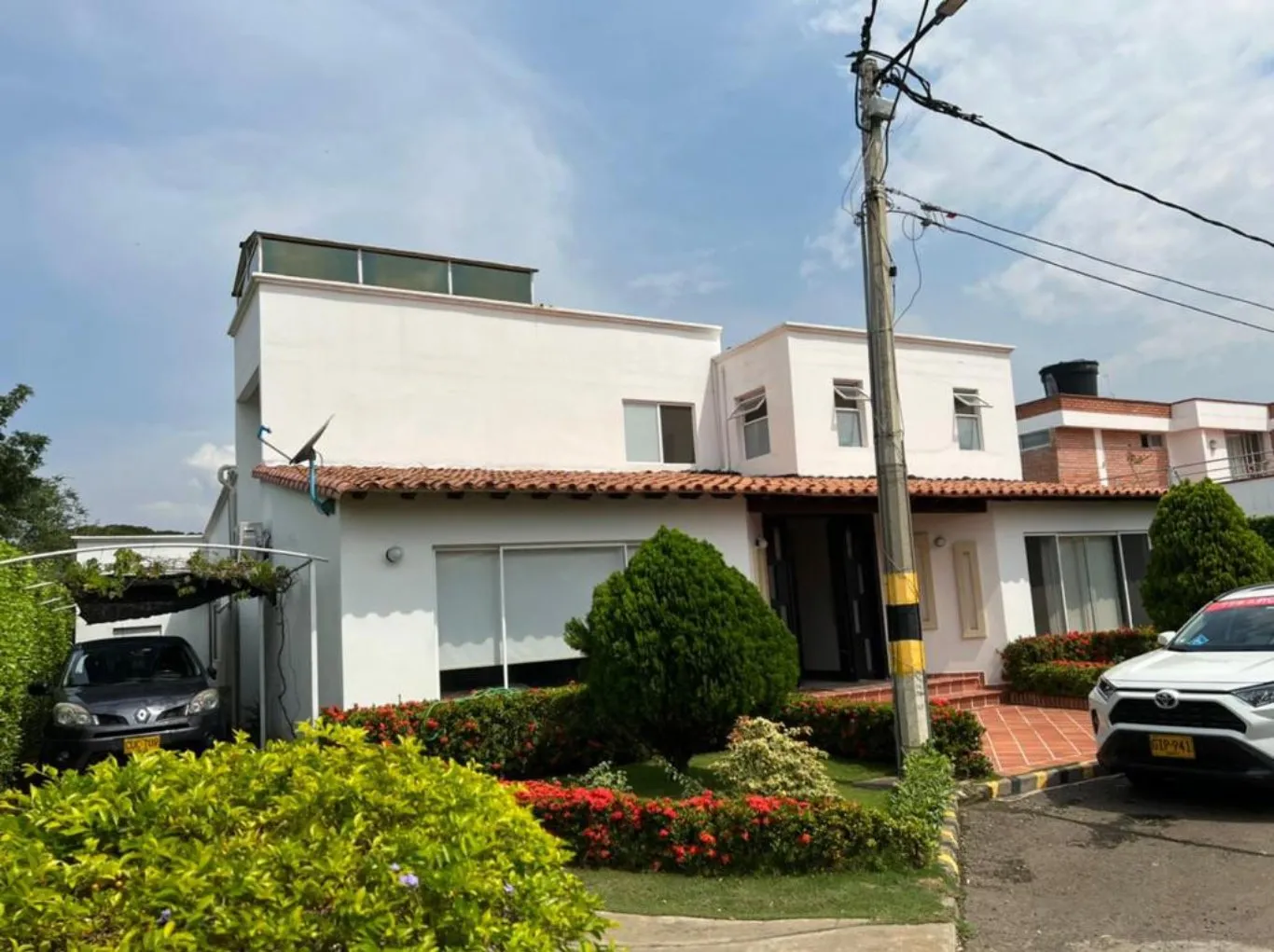 #477 - Casa en conjunto cerrado en Cúcuta en venta de 399m², 5 habitaciones y 4 parqueaderos - 1