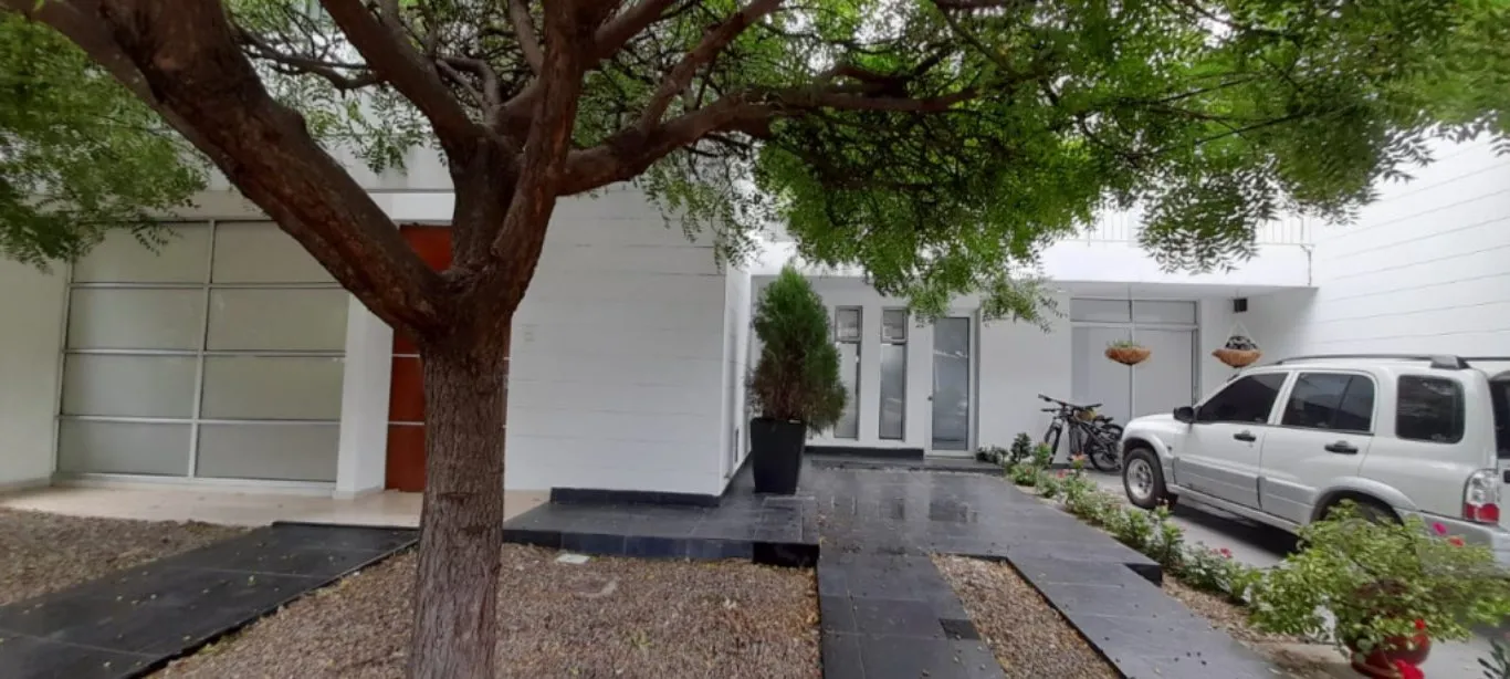 #493 - Casa en conjunto cerrado en Los Patios en venta de 220m², 3 habitaciones y 1 parqueadero - 2
