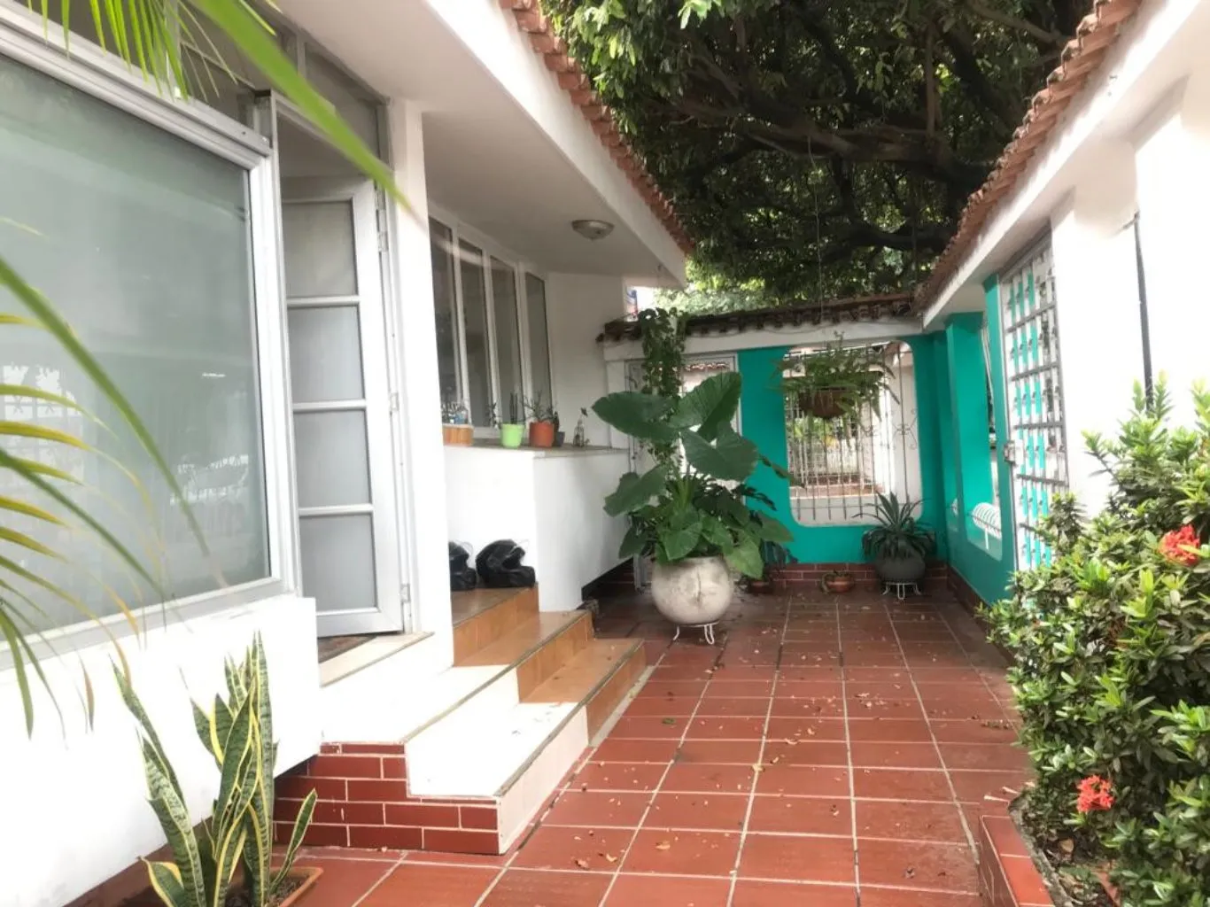 #500 - Casa en Cúcuta en venta de 300m², 5 habitaciones y 4 parqueaderos - 2