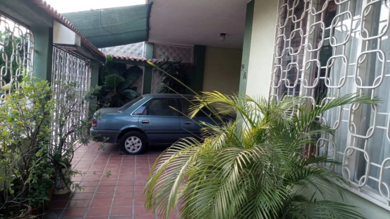 #514 - Casa en Cúcuta en venta de 158m², 3 habitaciones y 2 parqueaderos - 2