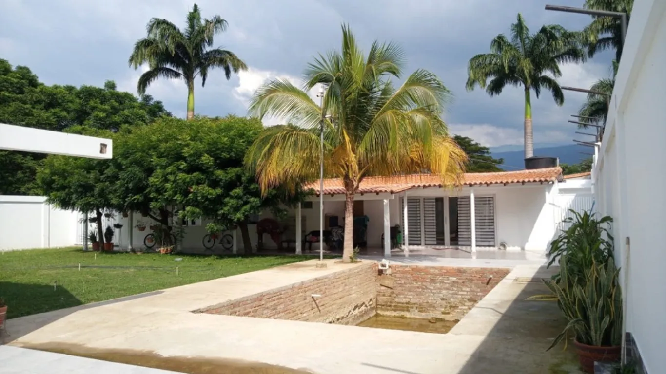 #518 - Casa en conjunto cerrado en Villa Del Rosario en venta de 500m², 3 habitaciones y 5 parqueaderos - 2