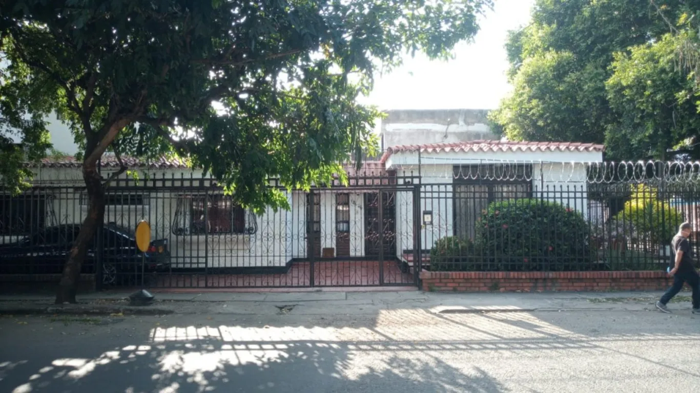 #521 - Casa en Cúcuta en venta de 281m², 5 habitaciones y 1 parqueadero - 2