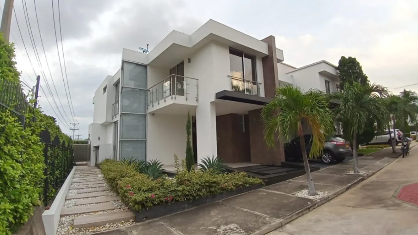#524 - Casa en conjunto cerrado en Cúcuta en venta de 495m², 5 habitaciones y 2 parqueaderos - 1