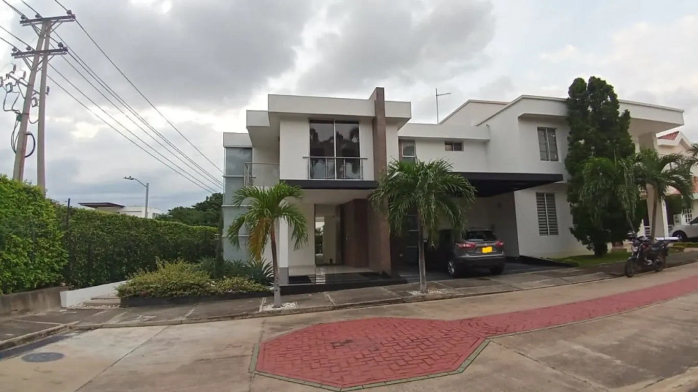 #524 - Casa en conjunto cerrado en Cúcuta en venta de 495m², 5 habitaciones y 2 parqueaderos - 2