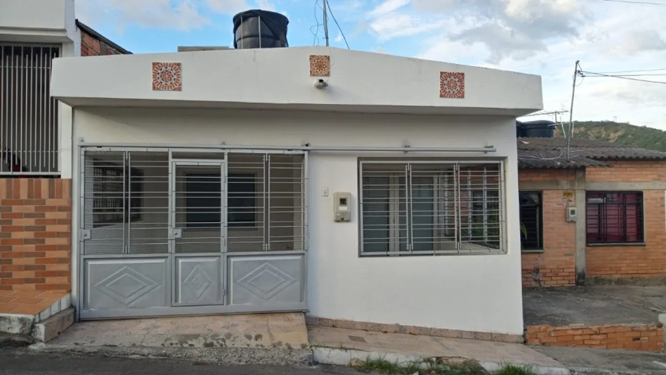 #527 - Casa en Los Patios en venta de 100m², 2 habitaciones y 1 parqueadero - 1