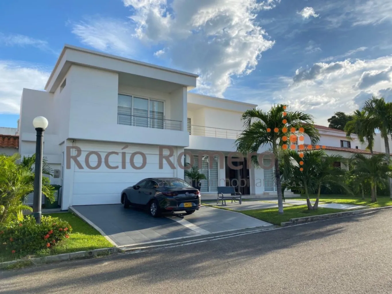 #607 - Casa en conjunto cerrado en Cúcuta en venta de 600m², 4 habitaciones y 3 parqueaderos - 2