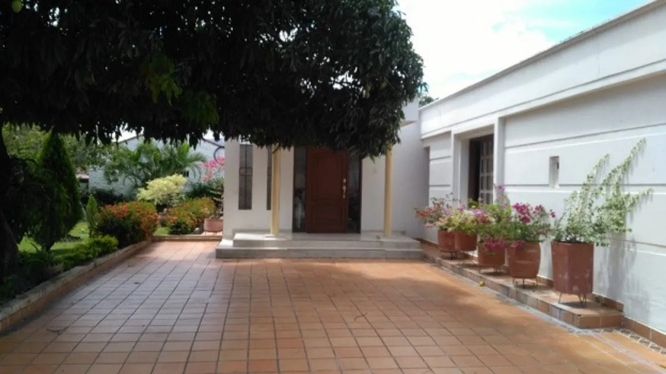 #638 - Casa en Cúcuta en venta de 200m², 4 habitaciones - 1