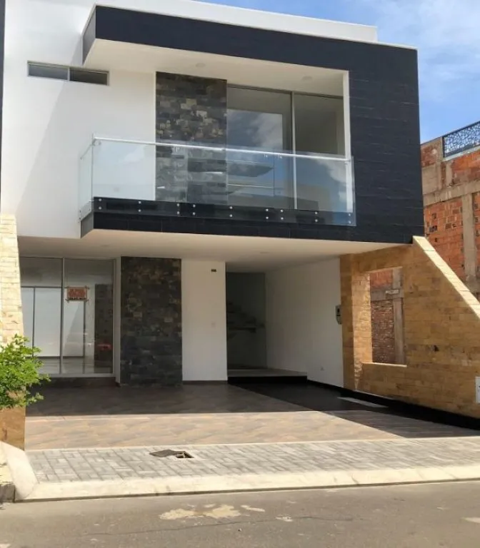 #644 - Casa en conjunto cerrado en Cúcuta en venta de 180m², 4 habitaciones y 1 parqueadero - 1