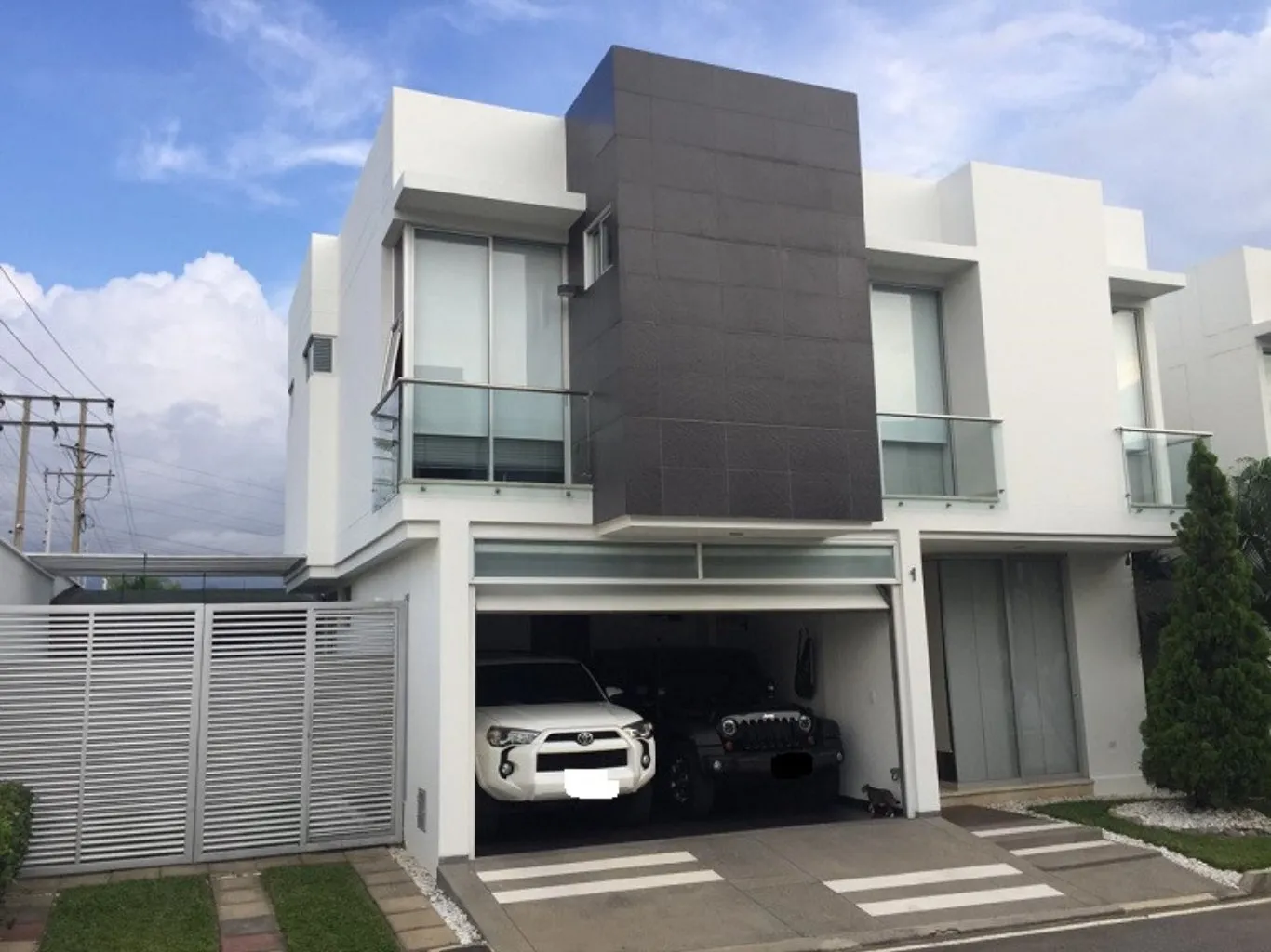 #666 - Casa en conjunto cerrado en Cúcuta en venta de 400m², 4 habitaciones y 2 parqueaderos - 1