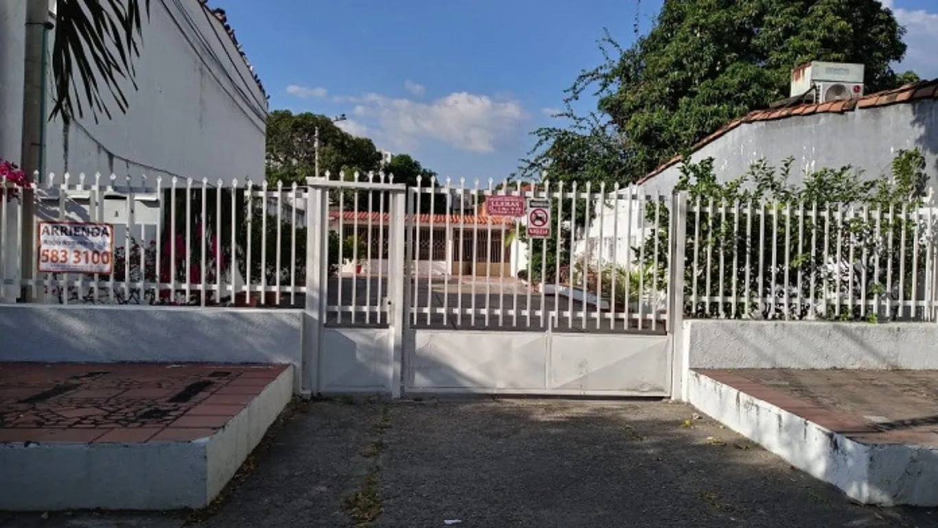 #690 - Casa en Cúcuta en venta de 350m², 3 habitaciones y 3 parqueaderos - 1