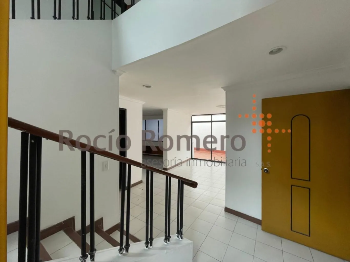 #713 - Casa en conjunto cerrado en Cúcuta en venta de 218m², 3 habitaciones y 2 parqueaderos - 2