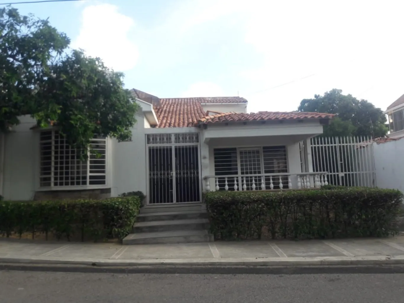 #716 - Casa en Cúcuta en venta de 623m², 4 habitaciones y 2 parqueaderos - 1