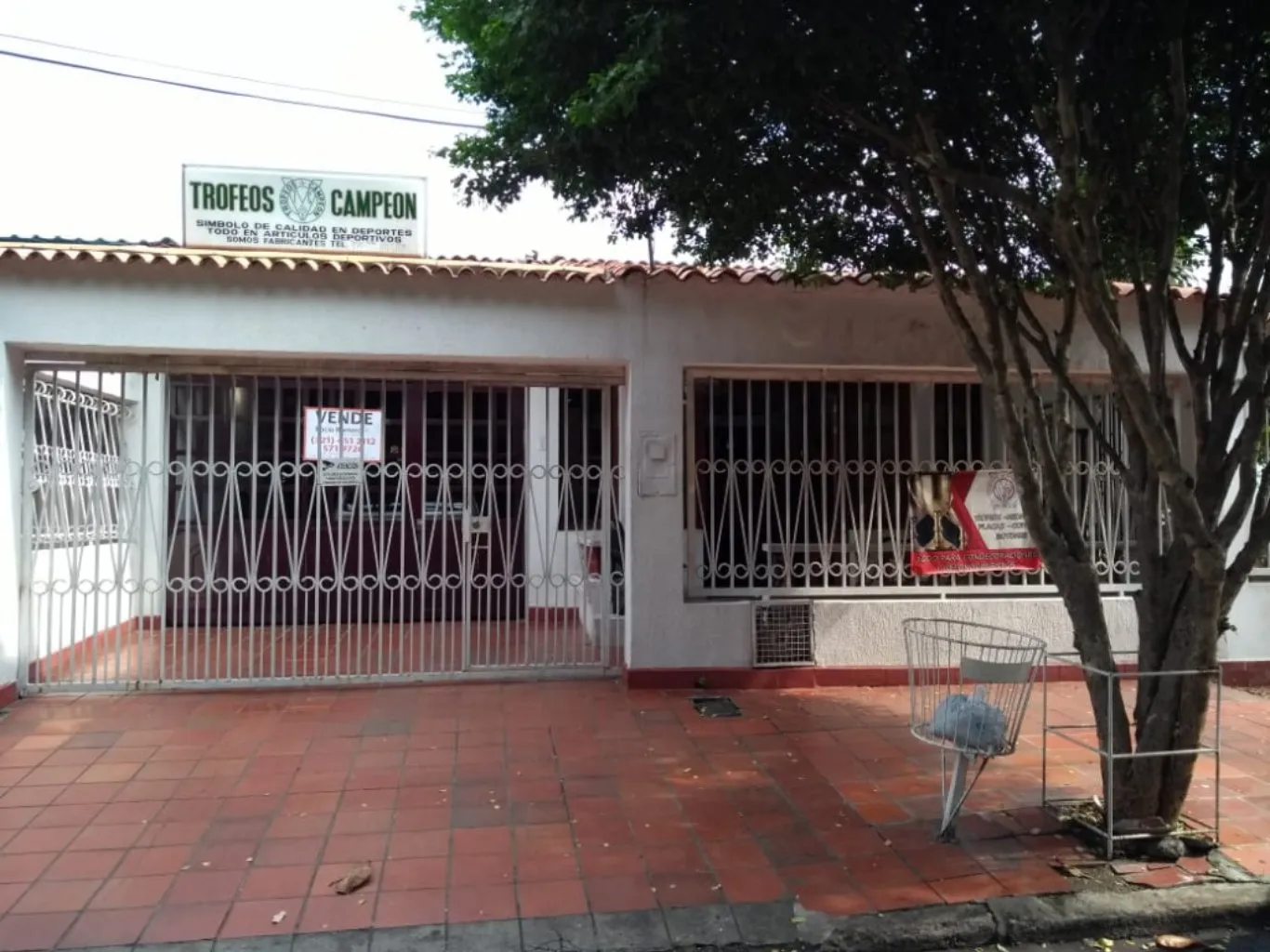 #734 - Casa en Cúcuta en venta de 300m², 4 habitaciones y 2 parqueaderos - 1
