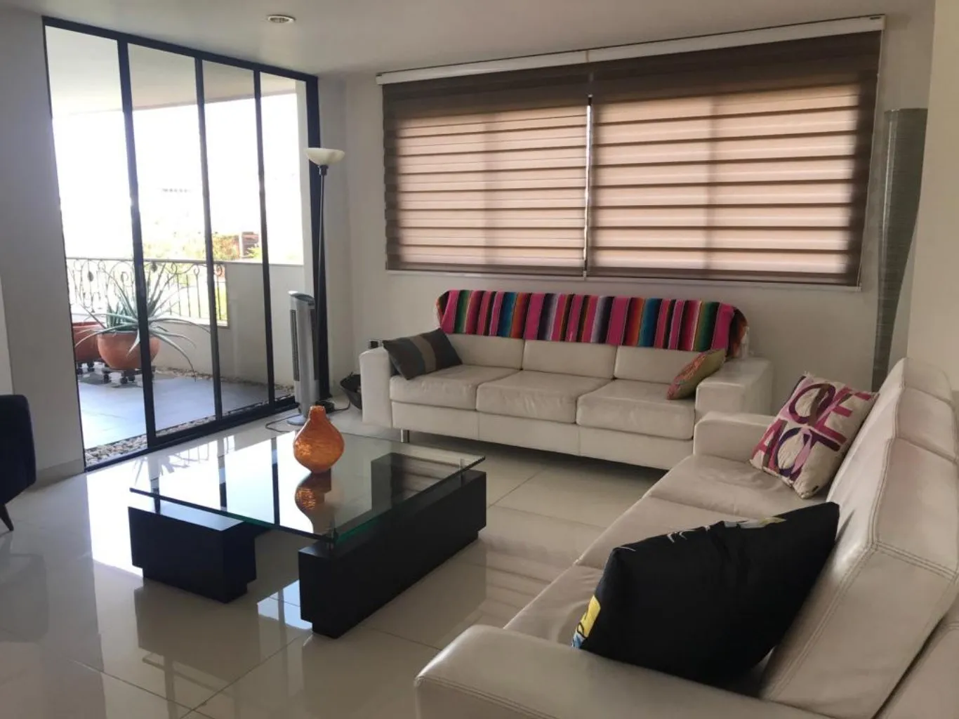 #744 - Apartamento en Los Patios en venta de 230m², 3 habitaciones y 2 parqueaderos - 2
