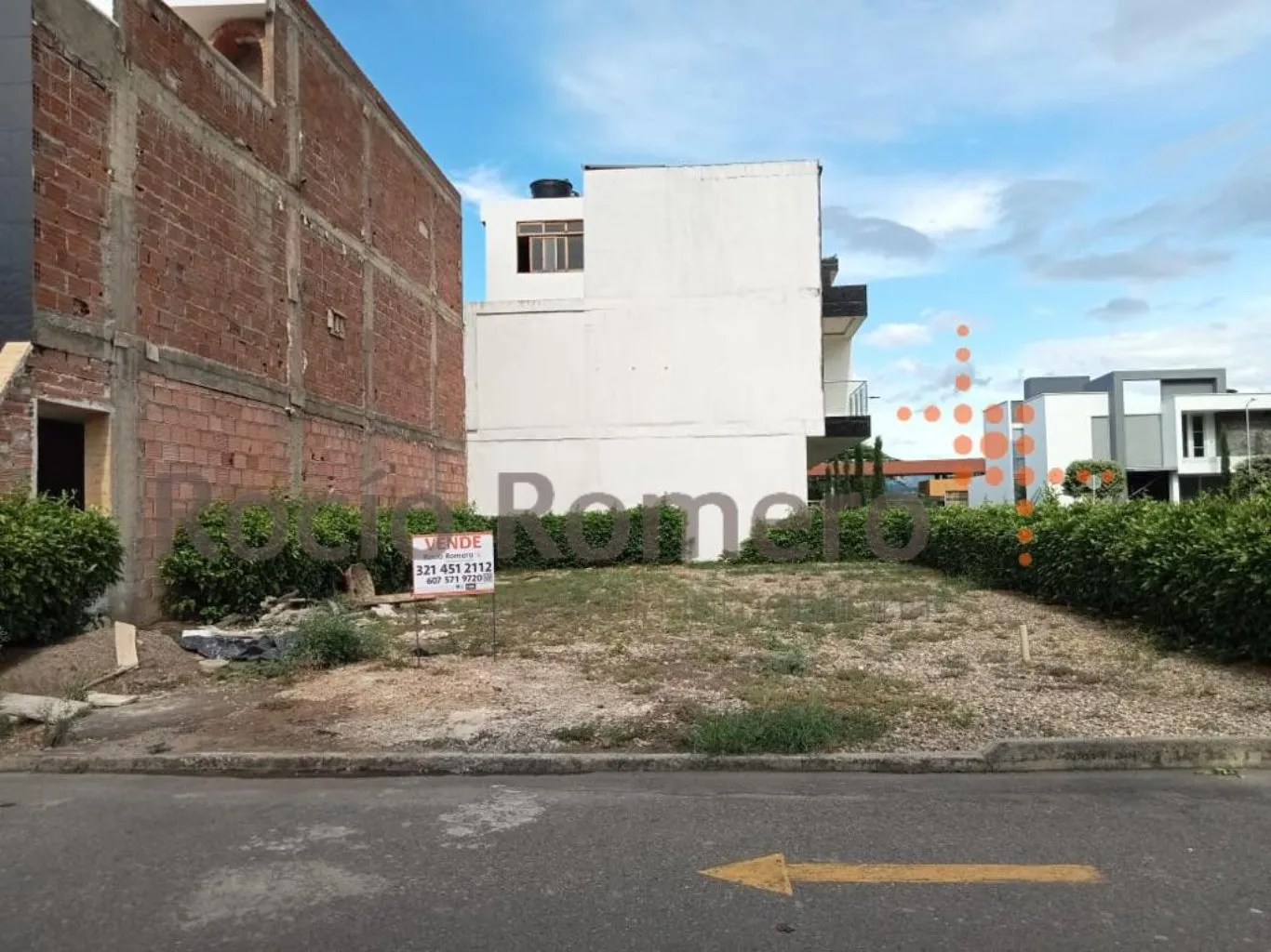 #821 - Lote en conjunto cerrado en El Pórtico en venta de 170m² - 1