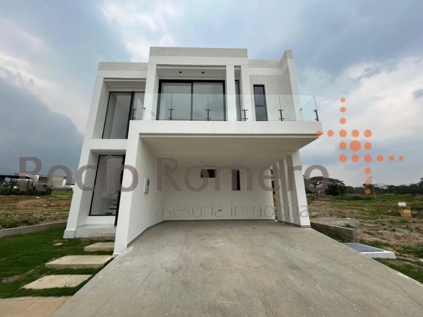 #880 - Casa en conjunto cerrado en Cúcuta en venta de 231m², 4 habitaciones y 2 parqueaderos - 1