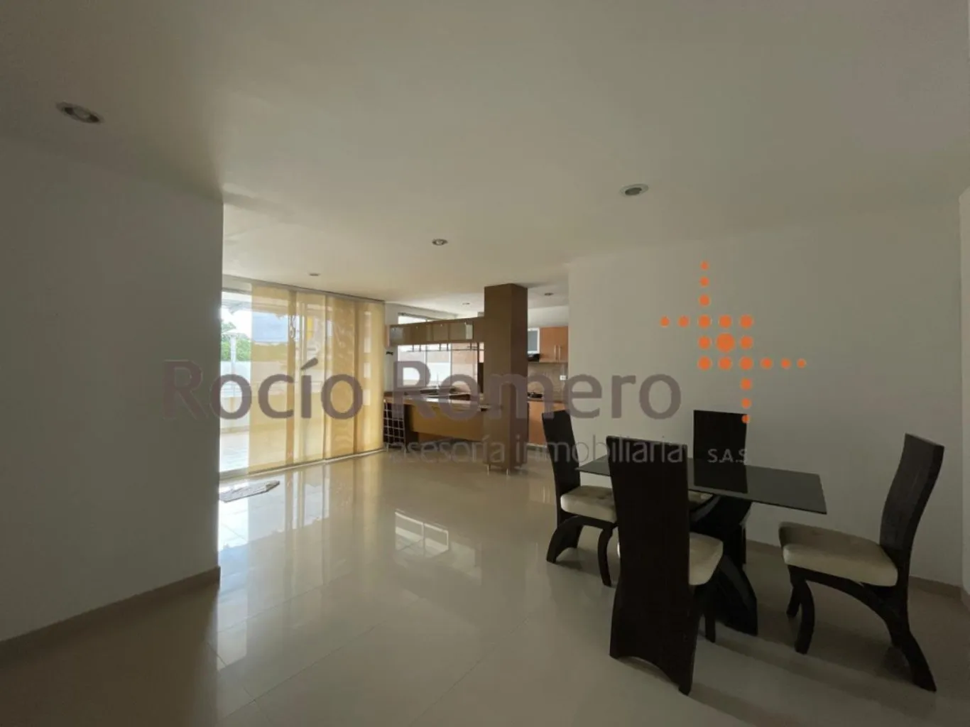 #1045 - Apartamento en Cúcuta en venta de 175m², 3 habitaciones y 2 parqueaderos - 2