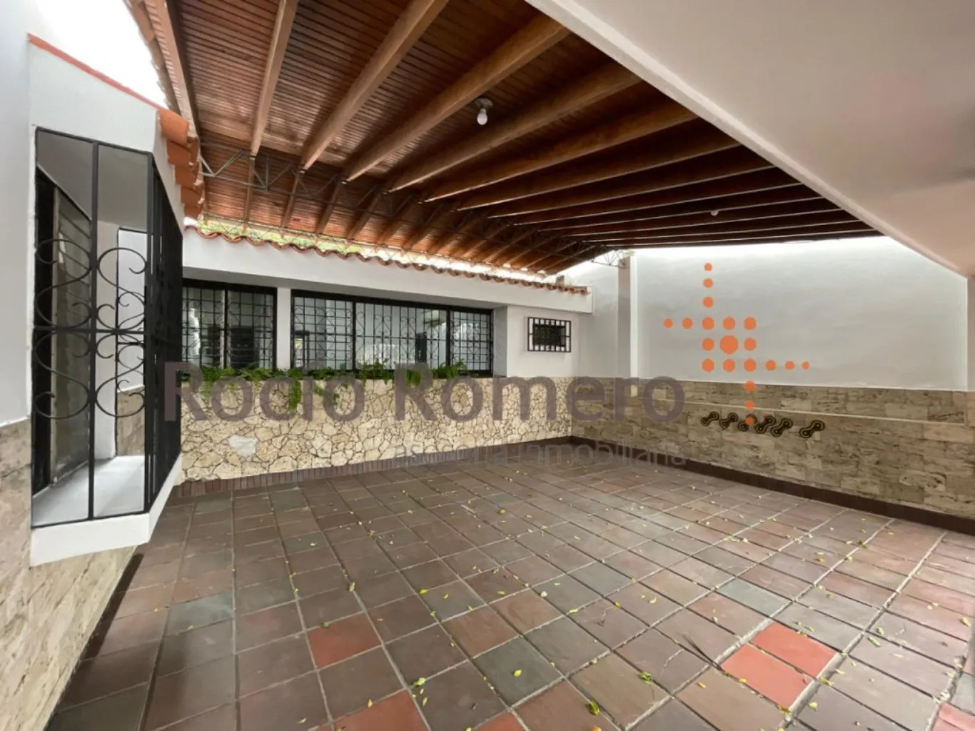#1052 - Casa en Cúcuta en venta de 265m², 4 habitaciones y 2 parqueaderos - 2