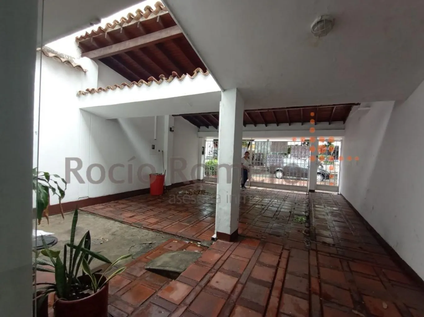#1056 - Casa en Cúcuta en venta de 446.24m², 5 habitaciones y 2 parqueaderos - 2