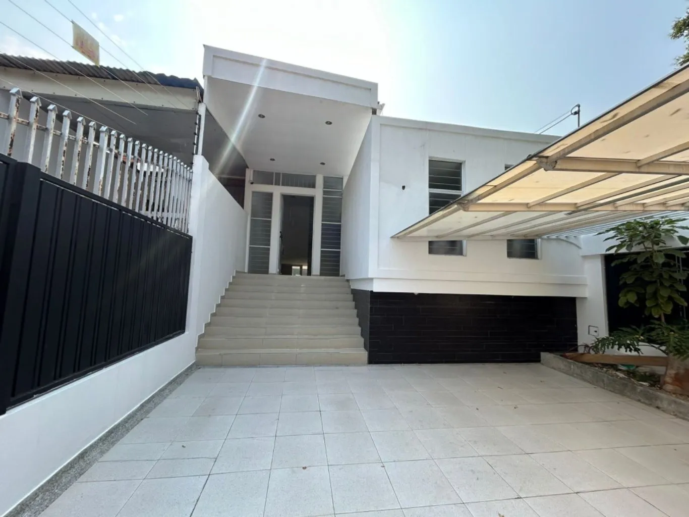 #1059 - Casa en Cúcuta en venta de 300m², 3 habitaciones y 2 parqueaderos - 1