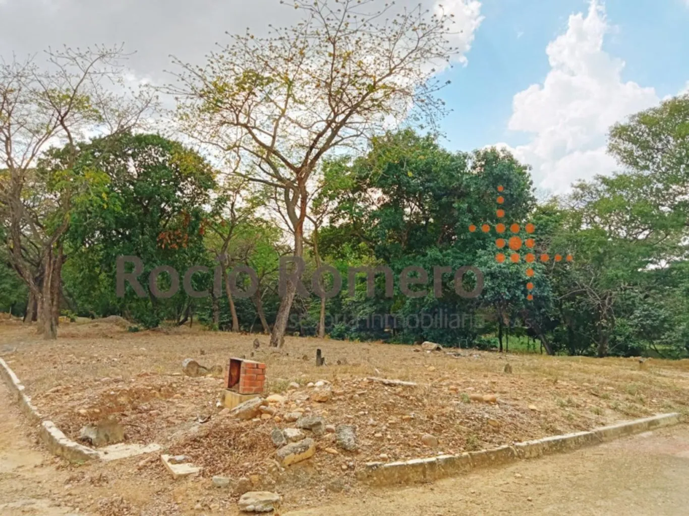 #1180 - Lote en conjunto cerrado en Villa Del Rosario en venta de 925m² - 1