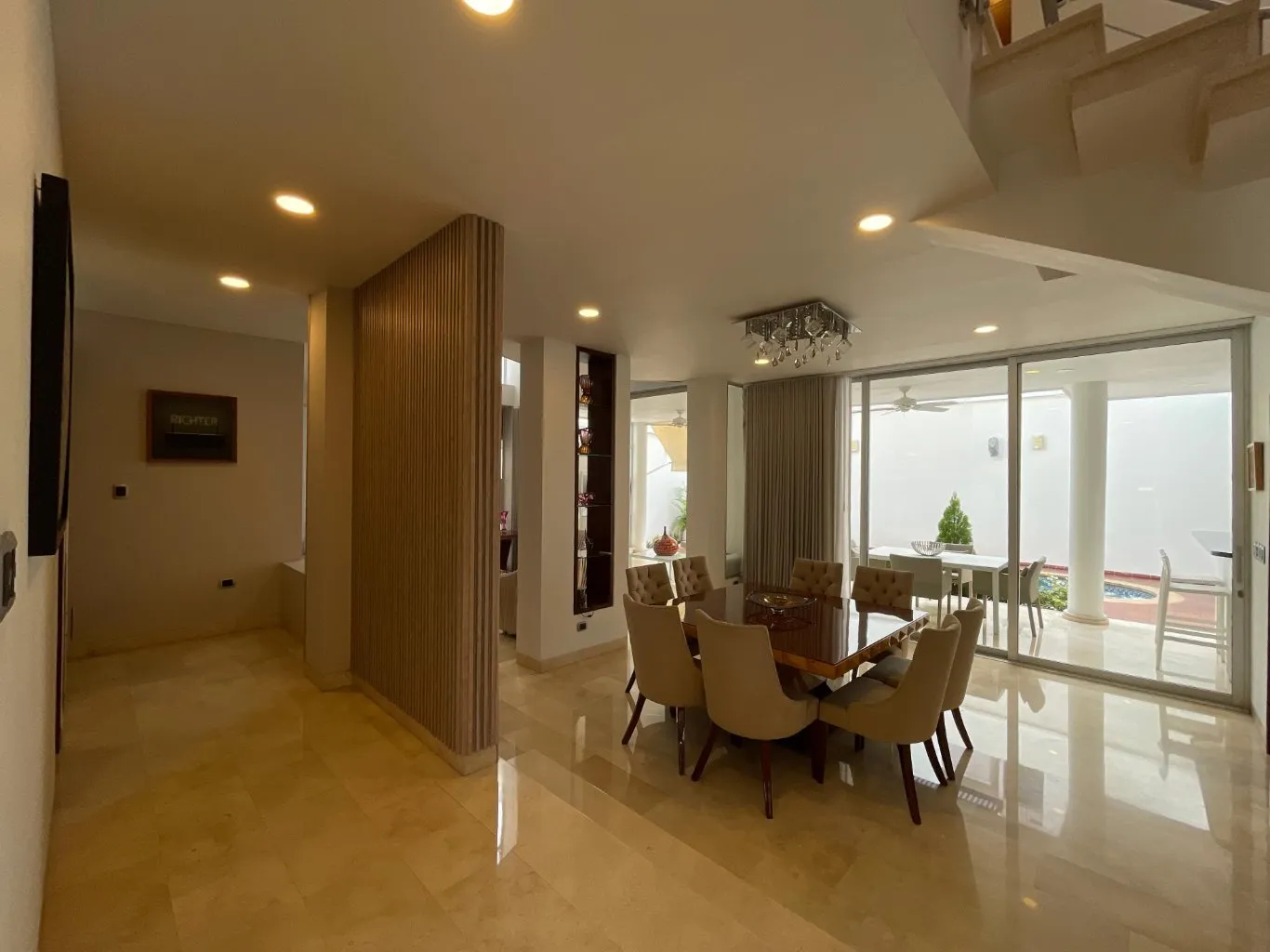 #1152 - Casa en conjunto cerrado en Cúcuta en venta de 398.15m², 5 habitaciones y 2 parqueaderos - 2