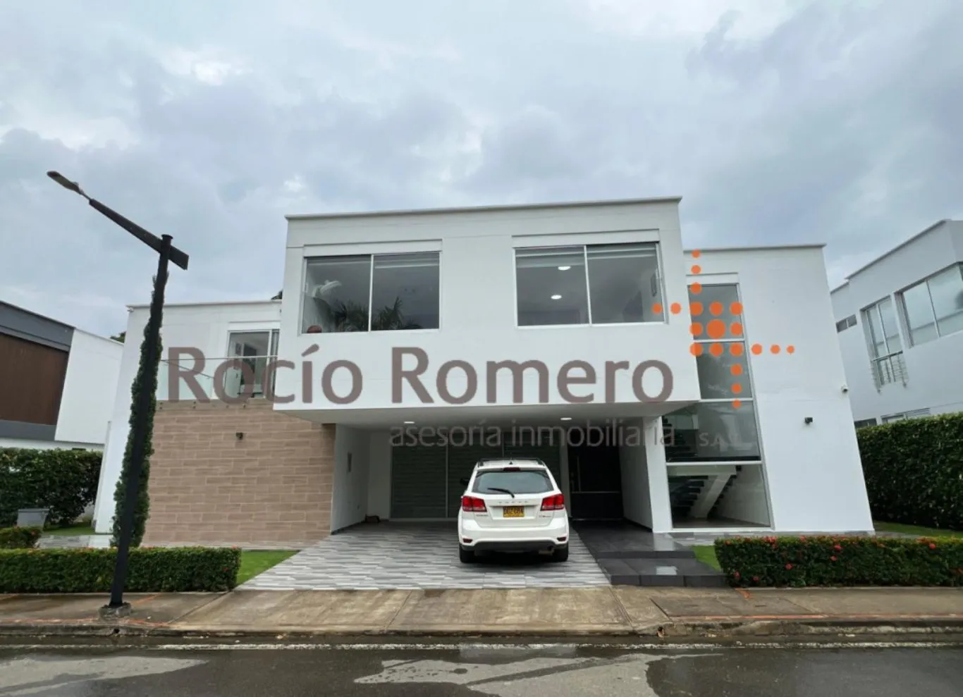 #1226 - Casa en conjunto cerrado en Villa del Rosario en venta de 358m², 4 habitaciones y 2 parqueaderos - 1