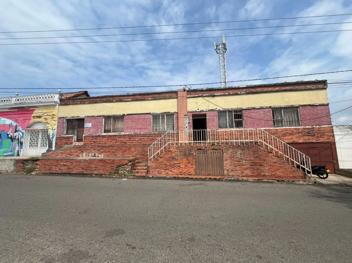 #1243 - Casa en Cúcuta en venta de 320m², 8 habitaciones y 2 parqueaderos - 1